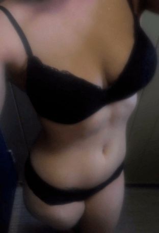 Virtuelle Dienste Hamburg: TRAU DICH? ICH BIN PURE EROTISMUS, HÜBSCH MIT REICHER PUSSY GANZ NATÜRLICH