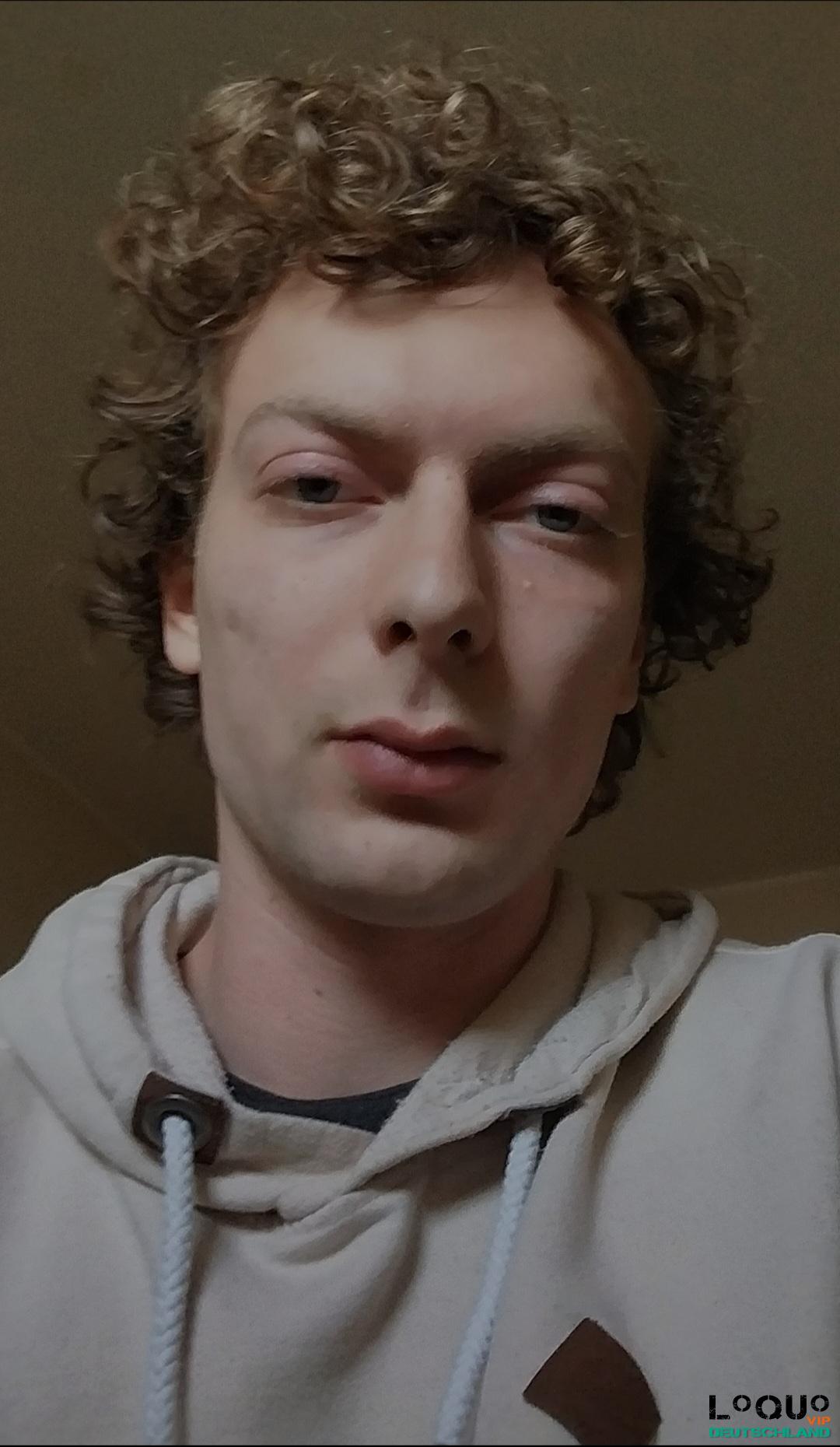 Männliche Escorts Nordrhein-Westfalen (North Rhine-Westphalia): Größe: 6cm x 18cm